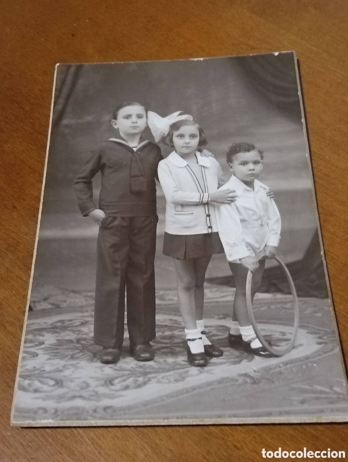 Antique Photography: Fotograf&iacute;a de tres muchachos de corta y diferente edad vestidos de bonito en los a&ntilde;os 1900 al 1920