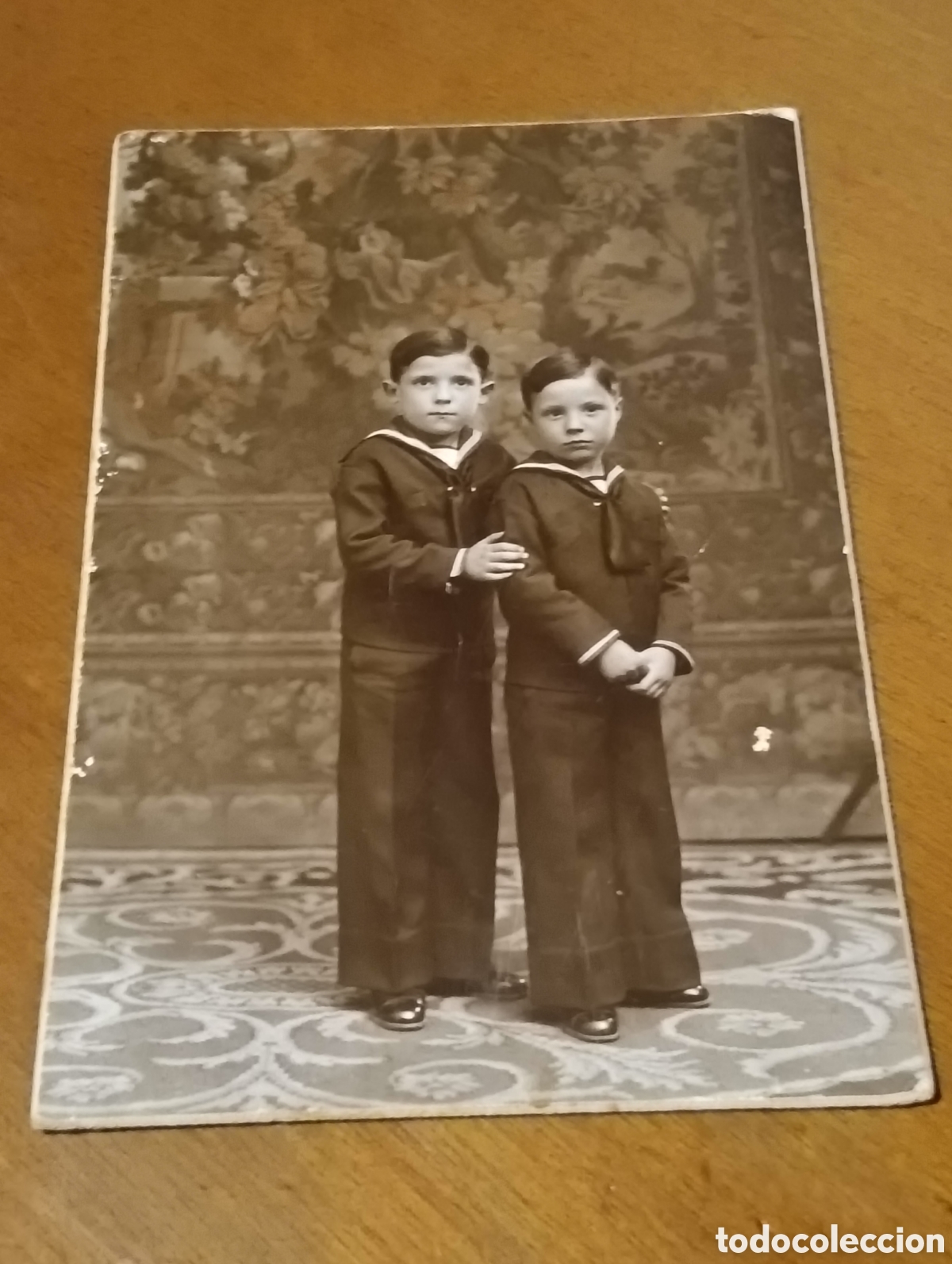 Antique Photography: Fotograf&iacute;a de dos hermanos haciendo la Primera Comuni&oacute;n vestidos de marinero en los a&ntilde;os 1900 a 1920
