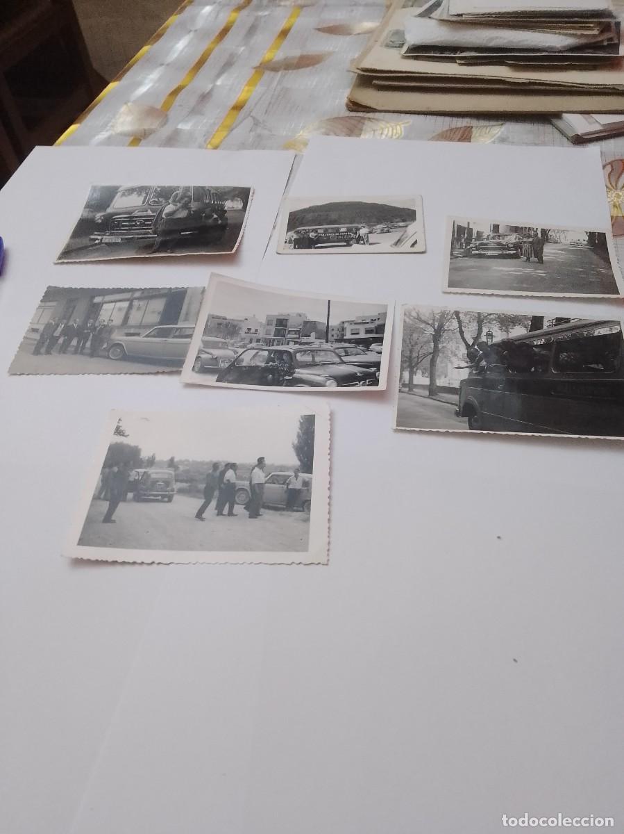 Fotografia antica: Lote de 7 fotos a&ntilde;os 50 con coches autobuses &uacute;nicas
