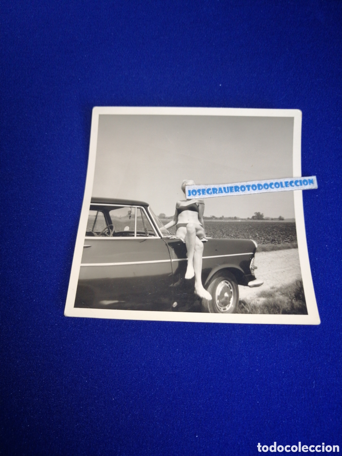Fotografia antiga: OPEL REKORD CON MODELO BA&Ntilde;ADOR EN EL CAPO FOTOGRAF&Iacute;A ANTIGUA SIGLO PASADO