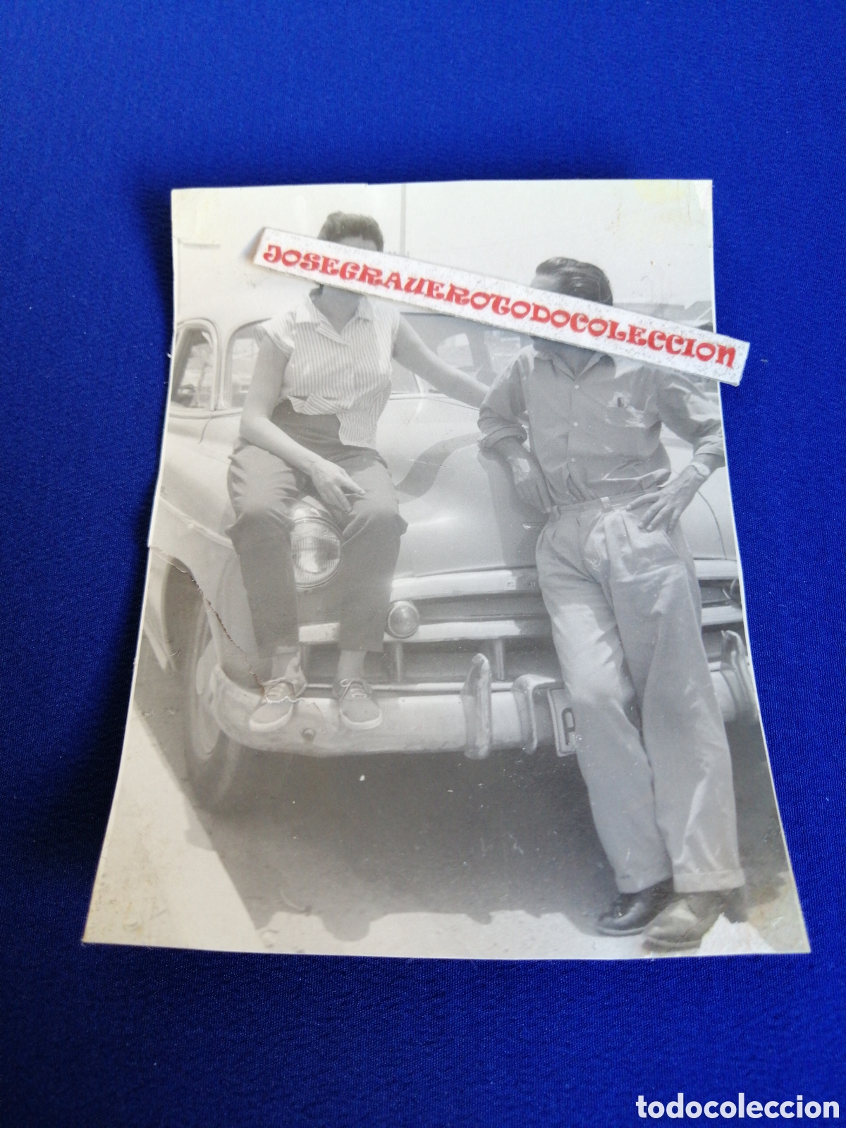 Fotografia antiga: COCHE ANTIGUO CON MODELOS FOTOGRAF&Iacute;A ANTIGUA SIGLO PASADO