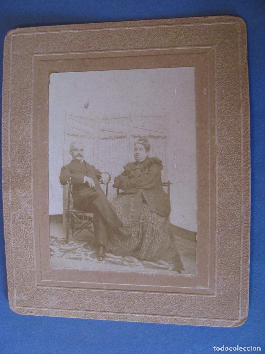 Antique Photography: ANTIGUA FOTO DE UNA PAREJA. SIN DATOS.