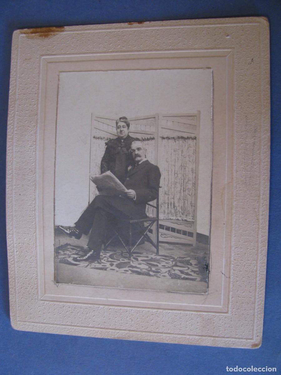 Antique Photography: ANTIGUA FOTO DE UNA PAREJA. SIN DATOS.