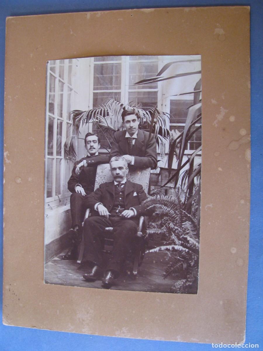 Antique Photography: ANTIGUA FOTO DE UNOS CABALLEROS. SIN DATOS.