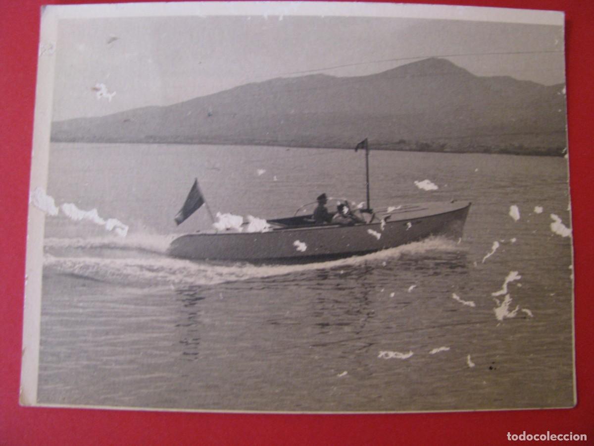 Fotografia antica: ANTIGUA FOTO SIN IDENTIFICAR EL LUGAR. BARCO, LANCHA DE MOTOR. 12X9 CM.