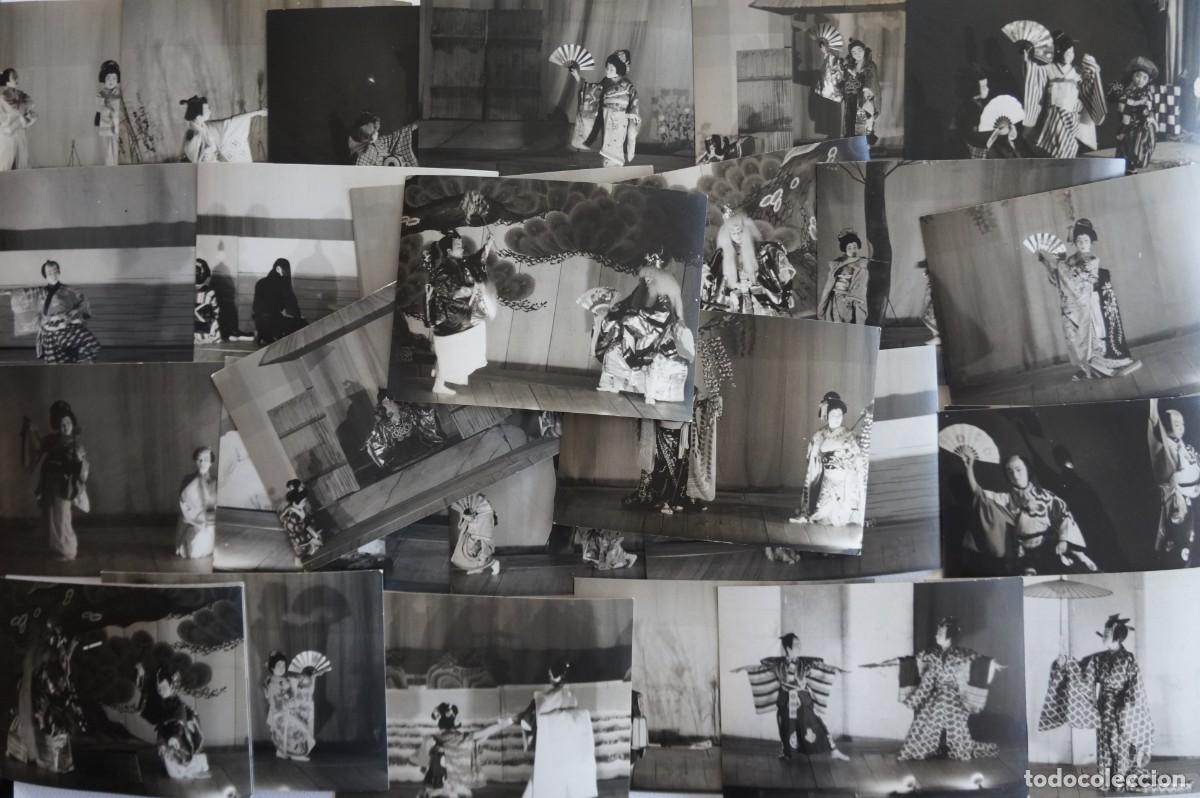 Fotografia antica: Lote de 54 fotograf&iacute;as en blanco y negro. Teatro japon&eacute;s.