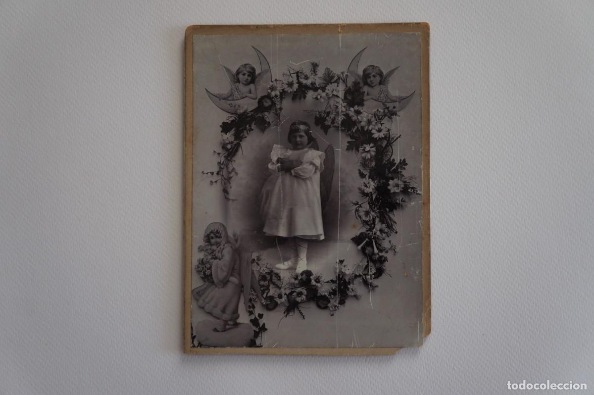 Fotografia antica: Fotograf&iacute;a antigua en blanco y negro. Ni&ntilde;a disfrazada de &aacute;ngel. Francia.