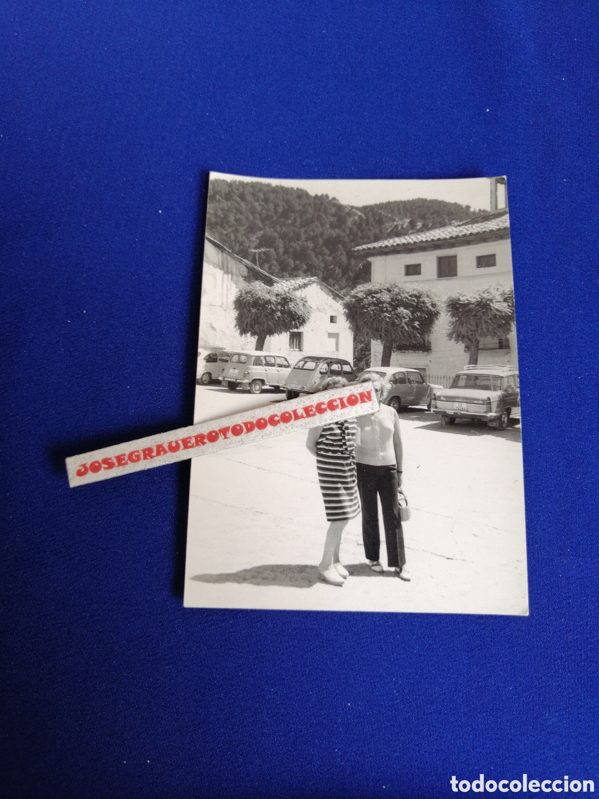 Fotograf&iacute;a antigua: RENAULT 4 - CITROEN 2CV - SEAT 1400 COCHES ANTIGUOS FOTOGRAF&Iacute;A ANTIGUA SIGLO PASADO