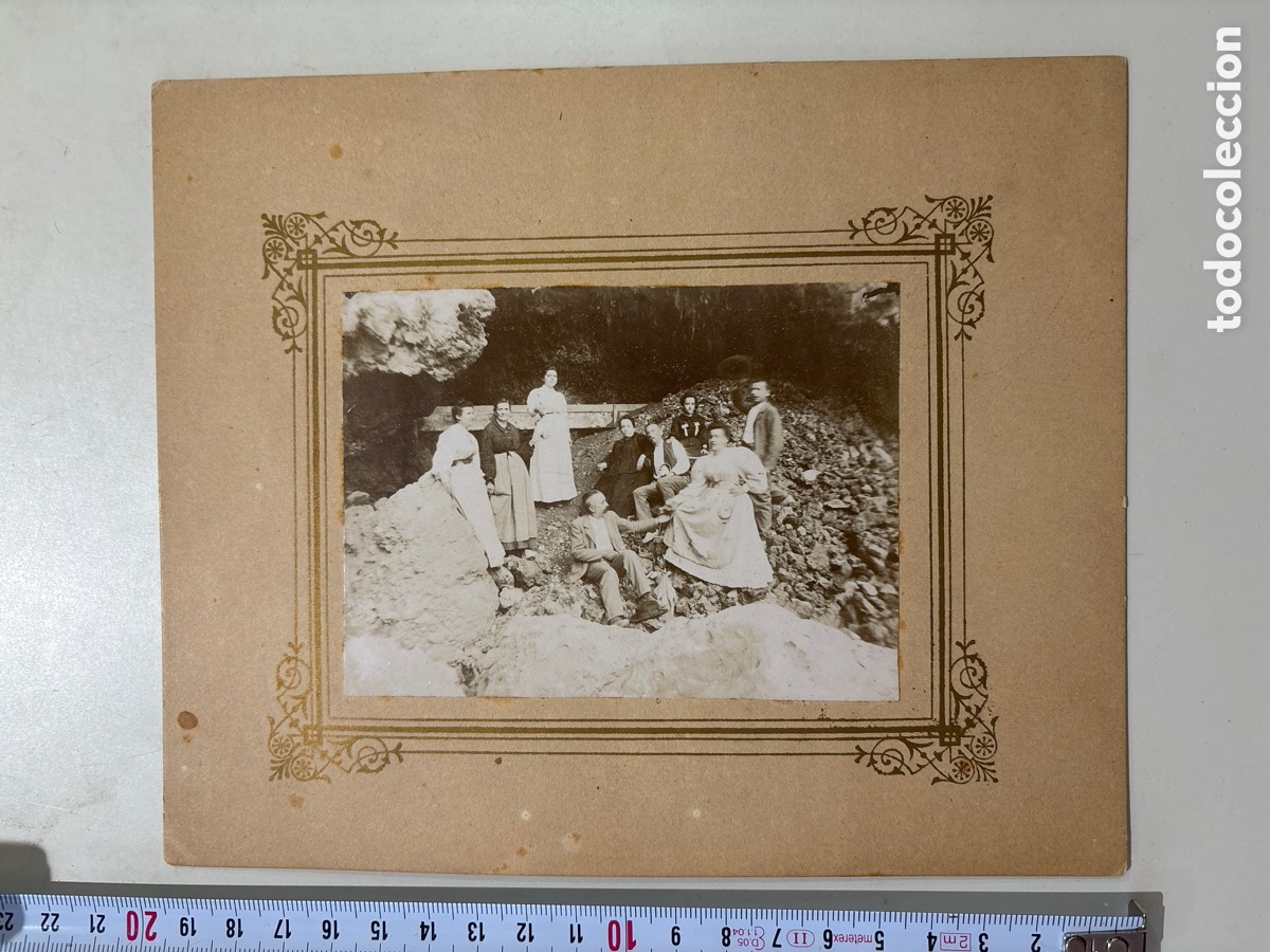 Fotograf&iacute;a antigua: FOTO ALBUMINA. TARDE DE PASEO O EXCURSI&Oacute;N POR LOS ALREDEDORES DE NAVAJAS, CASTELL&Oacute;N. FOTOG?. H. 1900