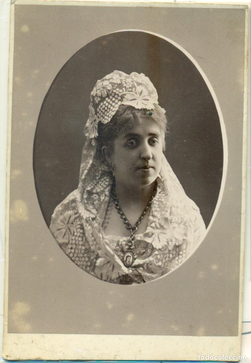 Fotograf&iacute;a antigua: REINA DE ESPA&Ntilde;A. MARIA DE LAS MERCEDES DE BORB&Oacute;N Y ORLE&Aacute;NS. HACIA 1875. TAMA&Ntilde;O CABINET.
