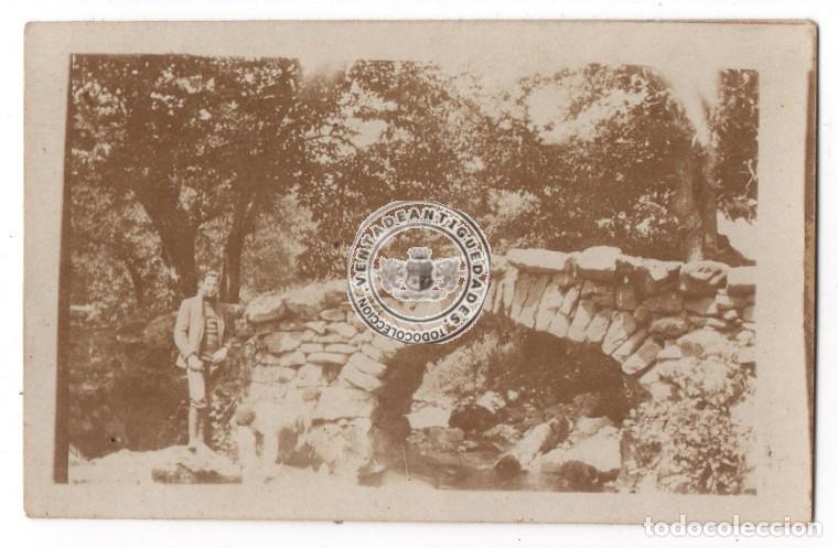 Fotografia antica: FOTOGRAFIA ANTIGUA, PUENTE EN ALGUN LADO A IDENTIFICAR DEL PAIS VASCO, A&Ntilde;OS 1910, FOTO