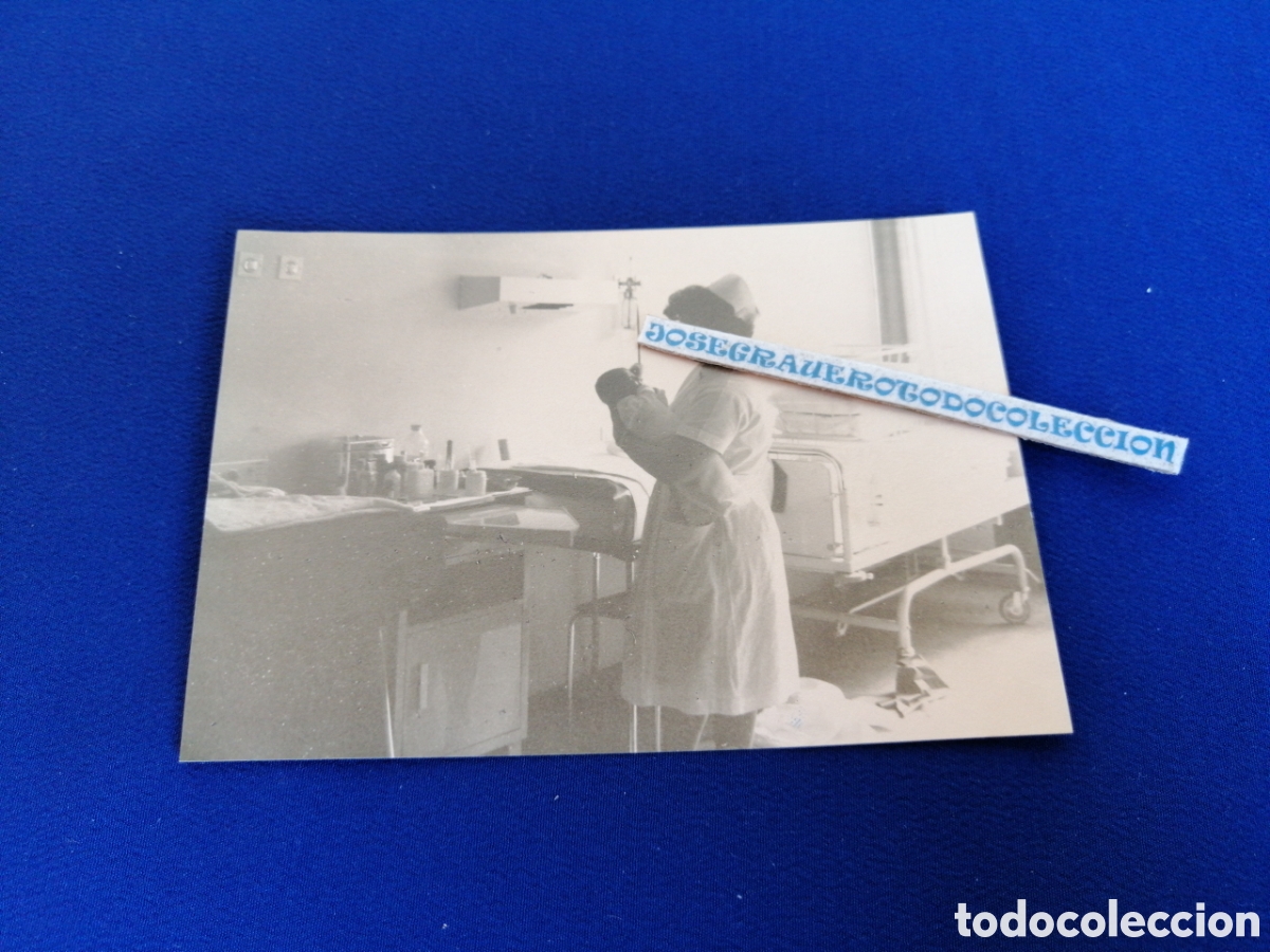 Fotografia antica: ENFERMERA MATERNIDAD A&Ntilde;O 1965 FOTOGRAF&Iacute;A ANTIGUA SIGLO PASADO