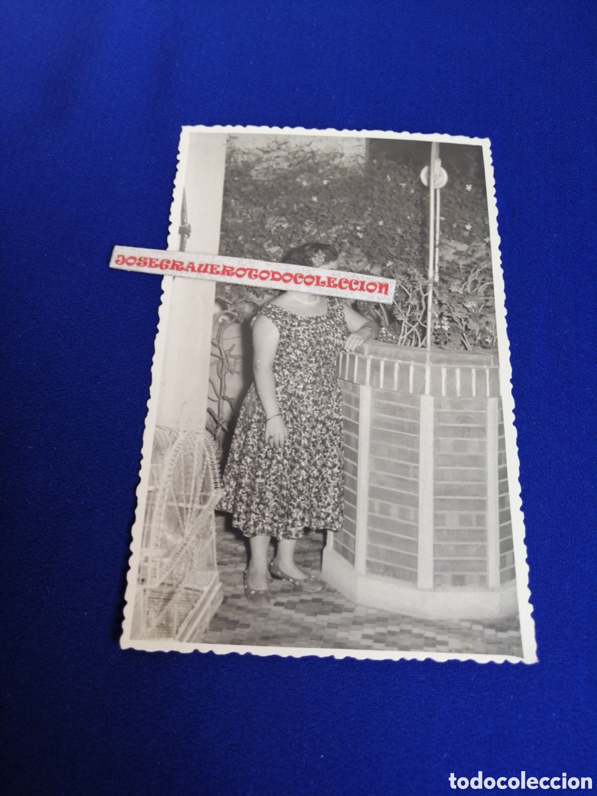 Fotografia antica: NI&Ntilde;A MODELO POZO FOTOGRAF&Iacute;A ANTIGUA SIGLO PASADO