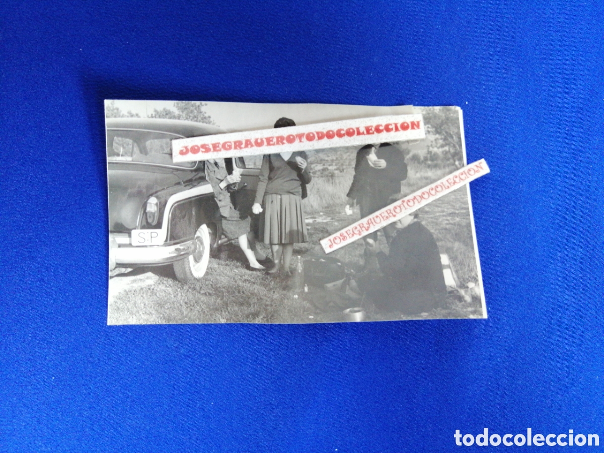 Fotograf&iacute;a antigua: SEAT 1400 - TAXIS SERVICIO P&Uacute;BLICO CHOFER MERIENDA FOTOGRAF&Iacute;A ANTIGUA SIGLO PASADO