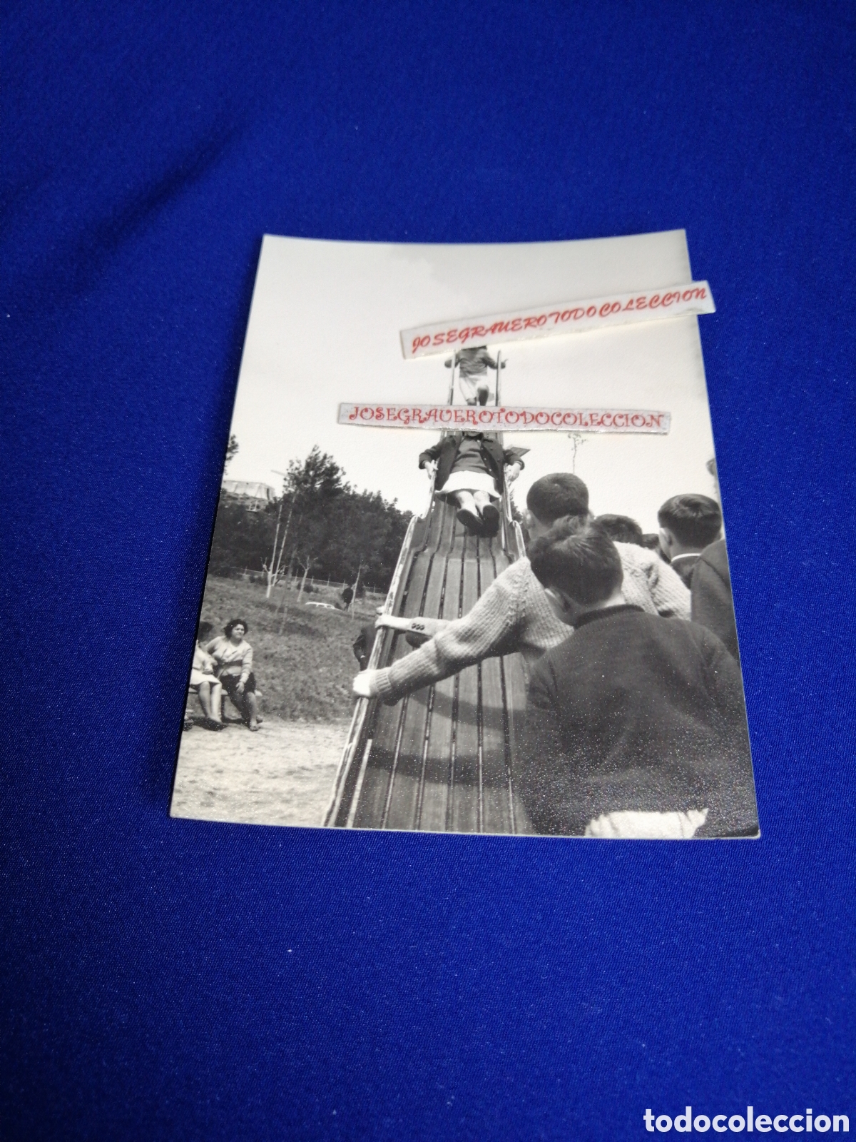 Fotografia antica: NI&Ntilde;OS MODELOS EN TOBOG&Aacute;N FOTOGRAF&Iacute;A ANTIGUA SIGLO PASADO