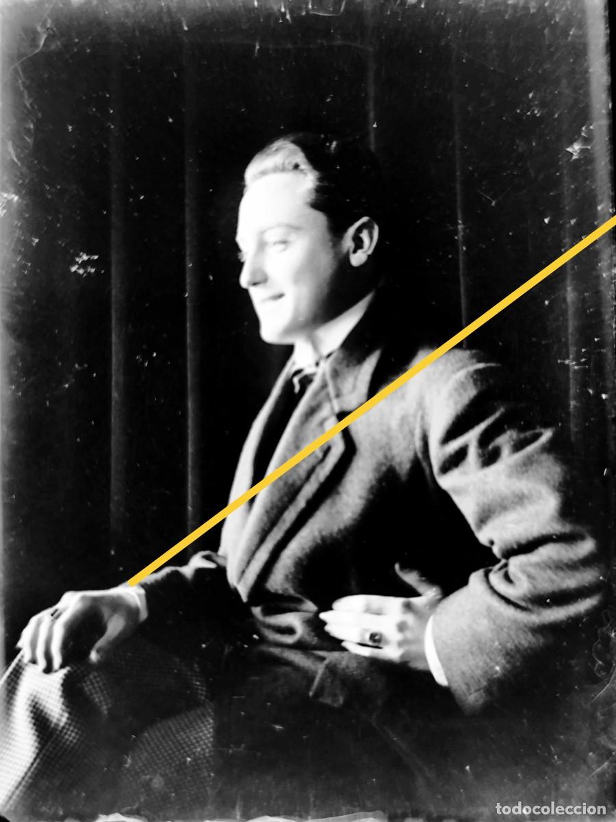 Fotografia antica: Antiguo negativo de fotograf&iacute;a. Caballero. Artista cine o teatro? En cristal.