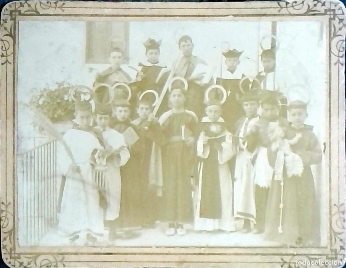 Antique Photography: FOTOGRAF&Iacute;A MONAGUILLOS. 10X13 CMS. LIGERAS ROZADURAS EN M&Aacute;RGENES