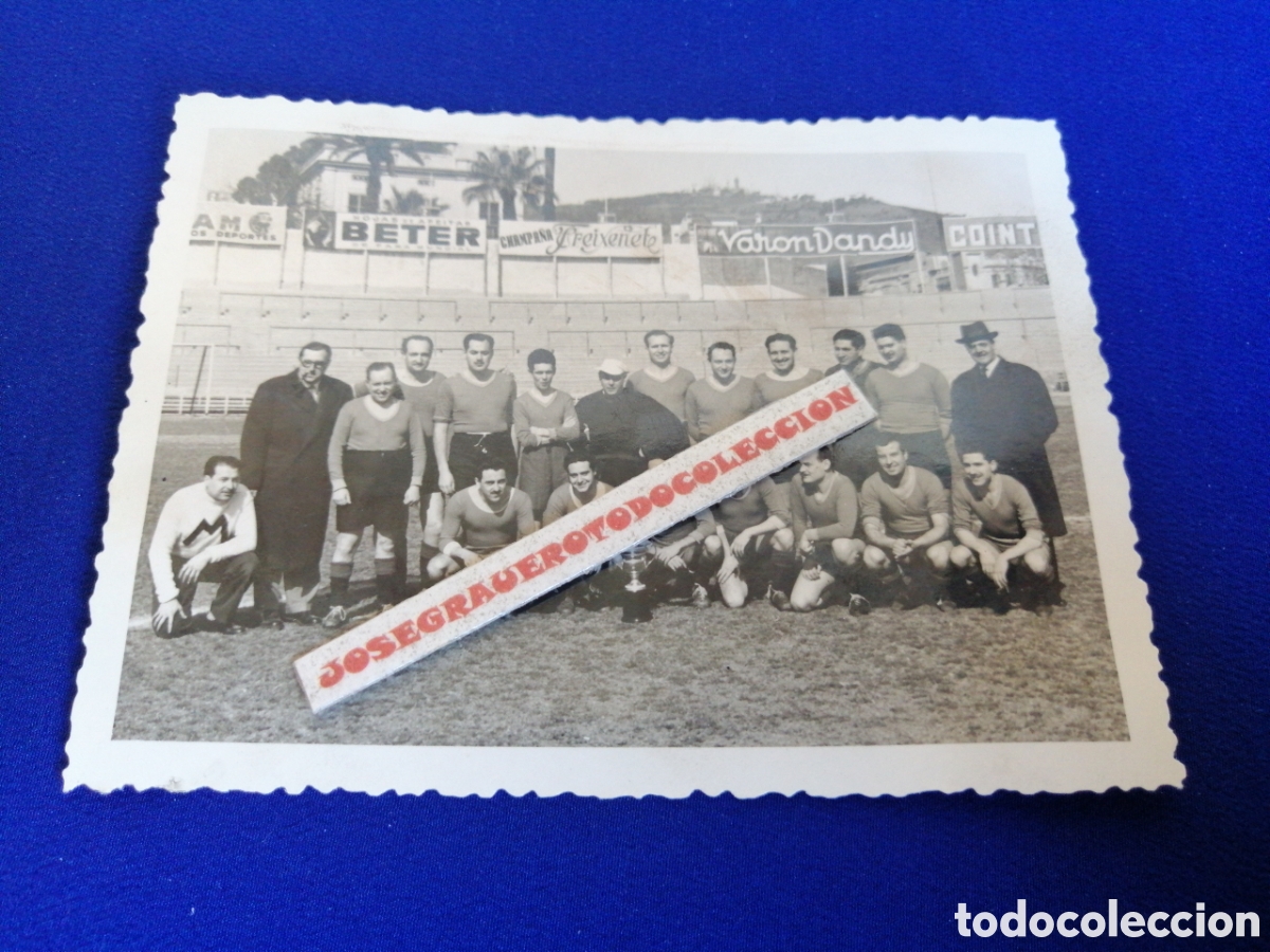 Antique Photography: F&Uacute;TBOLISTAS JUGANDO EN ALG&Uacute;N CAMPO ESPA&Ntilde;OL PUBLICIDAD ANTIGUA FOTOGRAF&Iacute;A ANTIGUA SIGLO PASADO N&deg;8
