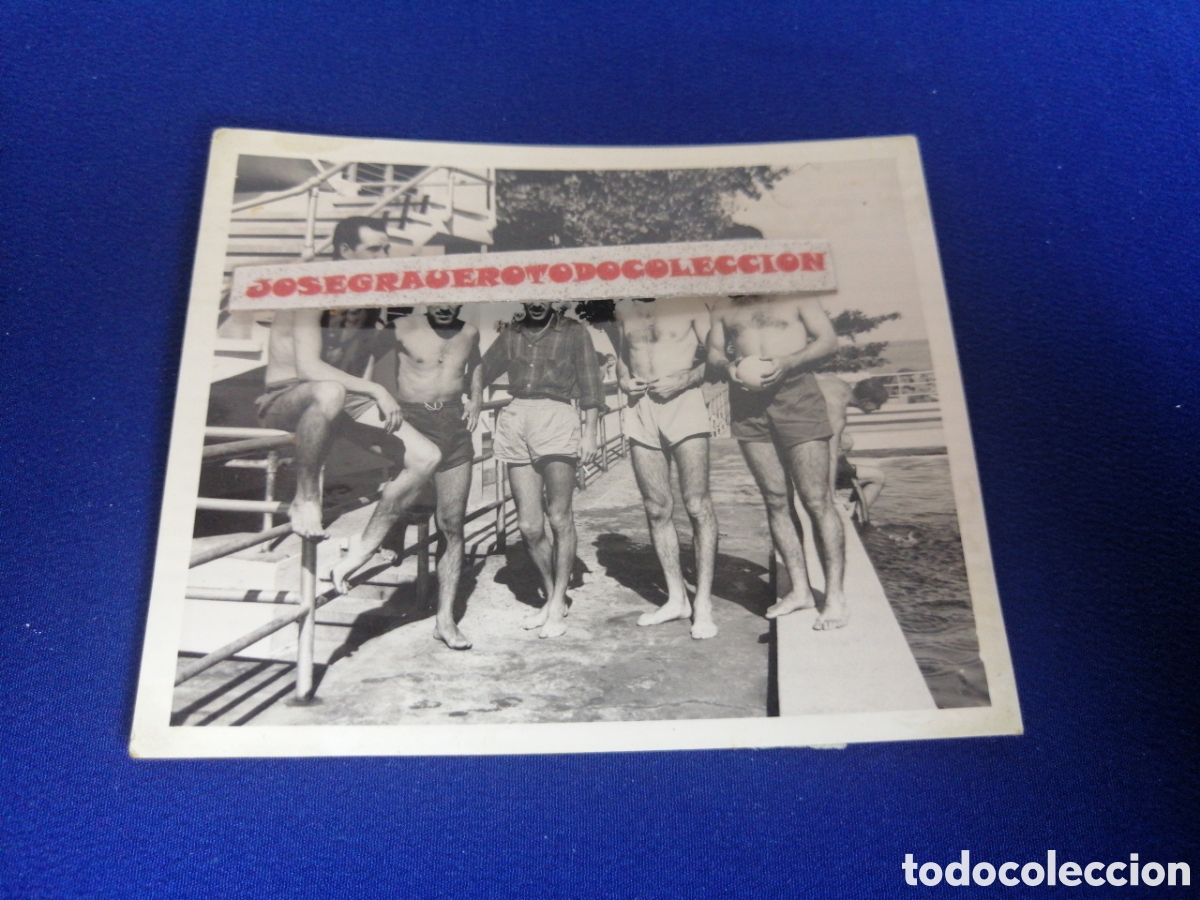 Fotografia antica: PISCINA MODELOS EN BA&Ntilde;ADOR POSANDO FOTOGRAF&Iacute;A ANTIGUA SIGLO PASADO