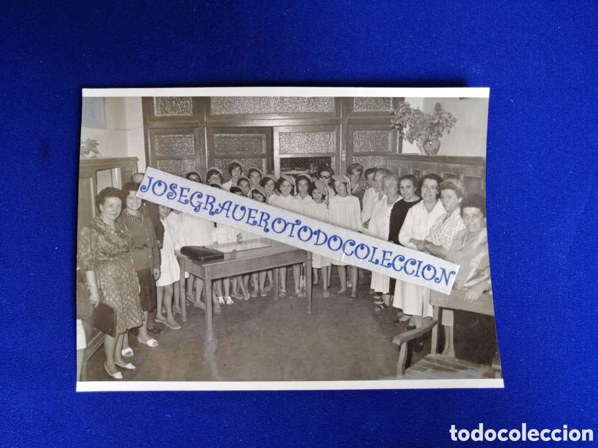 Fotografia antiga: COLEGIO VIRGEN DE LOS DESAMPARADOS (VALENCIA) EXPOSICI&Oacute;N FIN DE CURSO GRUPO JAIME I - A&Ntilde;O 1962