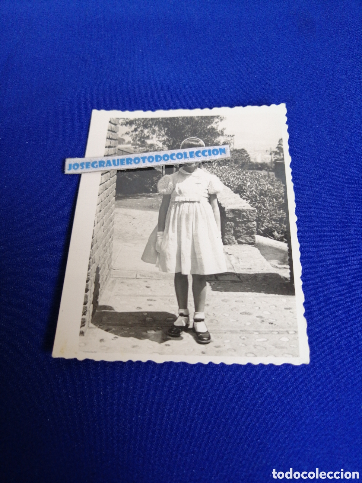 Fotografia antica: NI&Ntilde;A MODELO POSANDO FOTOGRAF&Iacute;A ANTIGUA SIGLO PASADO SELLO FOTOGR&Aacute;FICO FOTO ALONSO (BARCELONA)