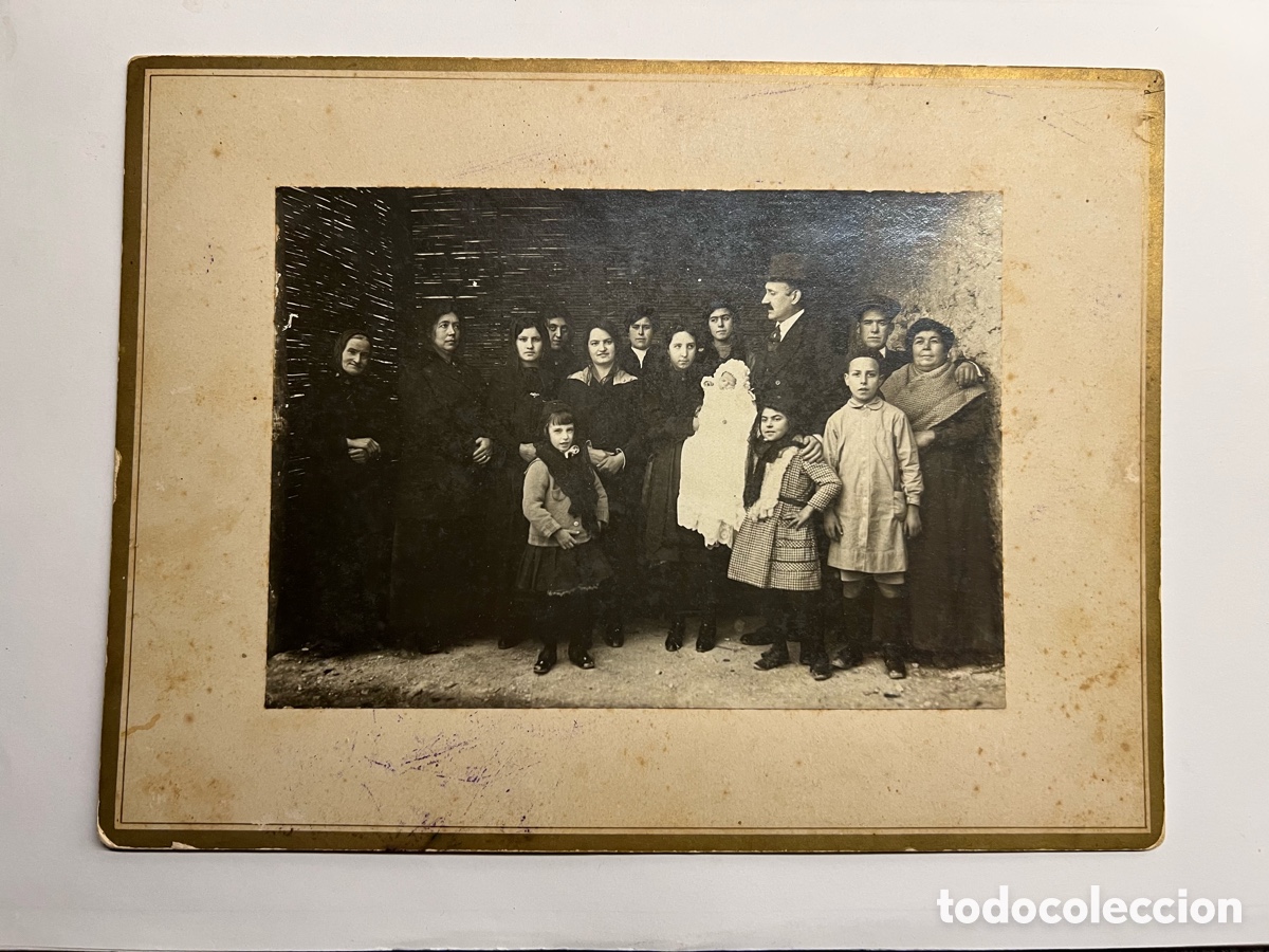 Antique Photography: FOTOGRAF&Iacute;A. Valencia Bautizo, Todos a la foto.. La Espa&ntilde;a que miraba de reojo&hellip;. Verano de 1919
