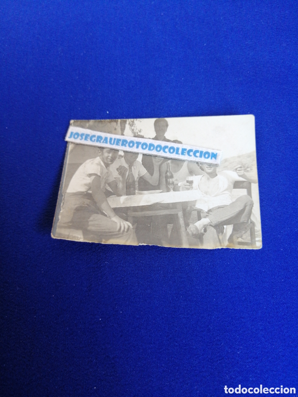 Fotografia antica: MODELOS POSANDO BEBIENDO VINO FOTOGRAF&Iacute;A ANTIGUA SIGLO PASADO