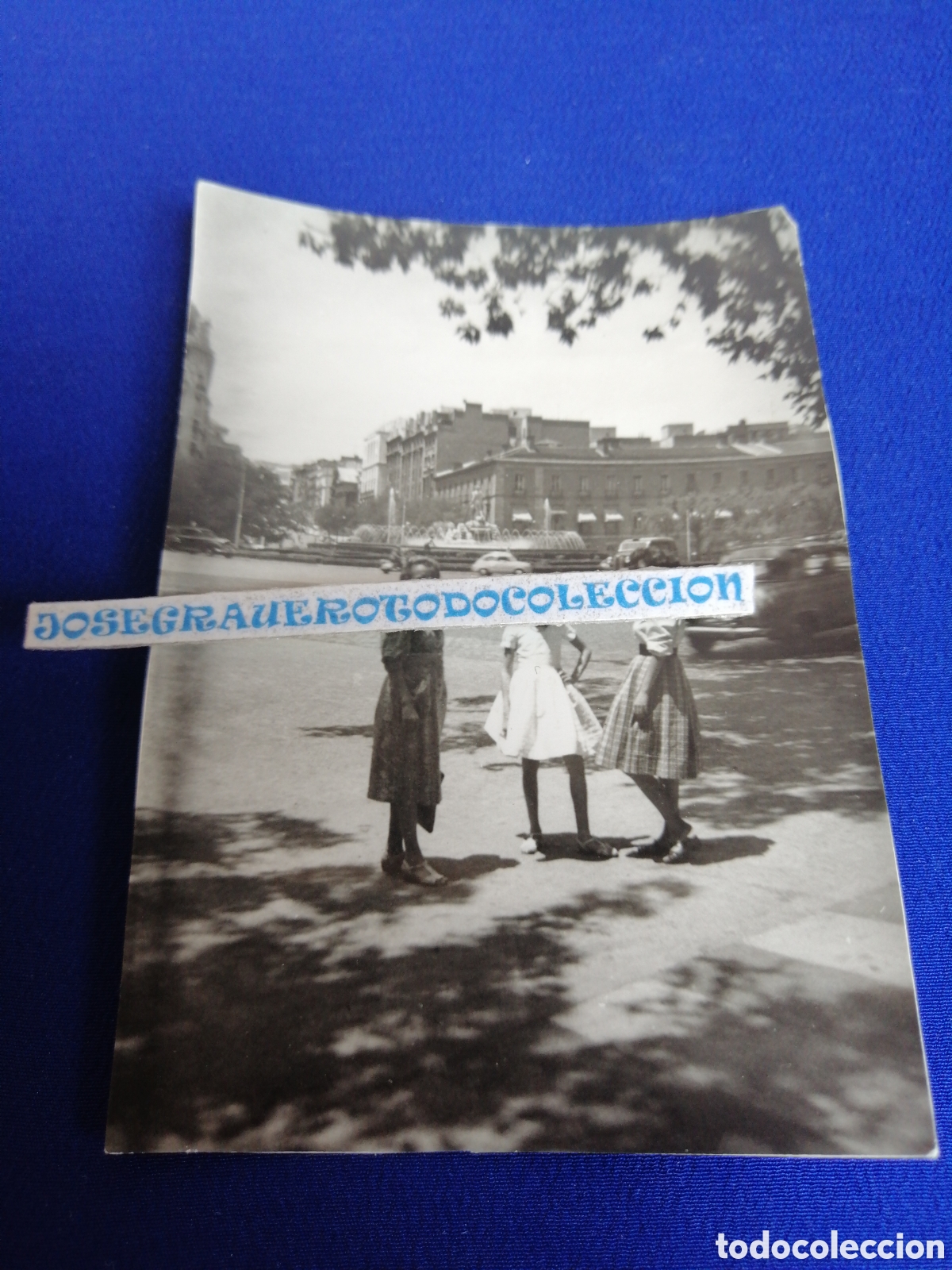 Fotografia antica: MADRID- PASEO DEL PRADO FRENTE FUENTE DE NEPTUNO A&Ntilde;O 1959