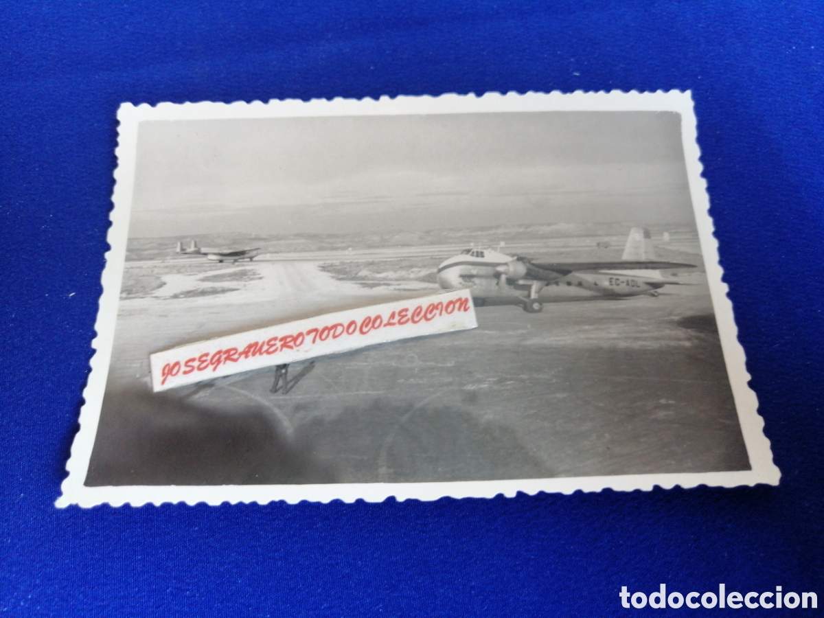 Antique Photography: AVION BIMOTOR BRISTOL 170/171 FREIGHTER MK21, COMPA&Ntilde;IA AVIACO - EC-ADL - EN PISTA- FOTOGRAF&Iacute;A