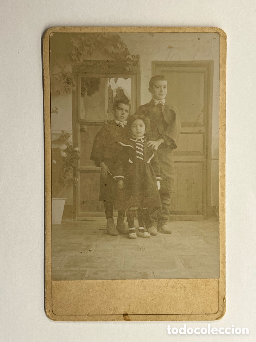 Antique Photography: BU&Ntilde;OL Valencia. Fot&oacute;grafia los Ni&ntilde;os de Ciudad que fueron a visitar a los abuelos (fin Siglo XIX)