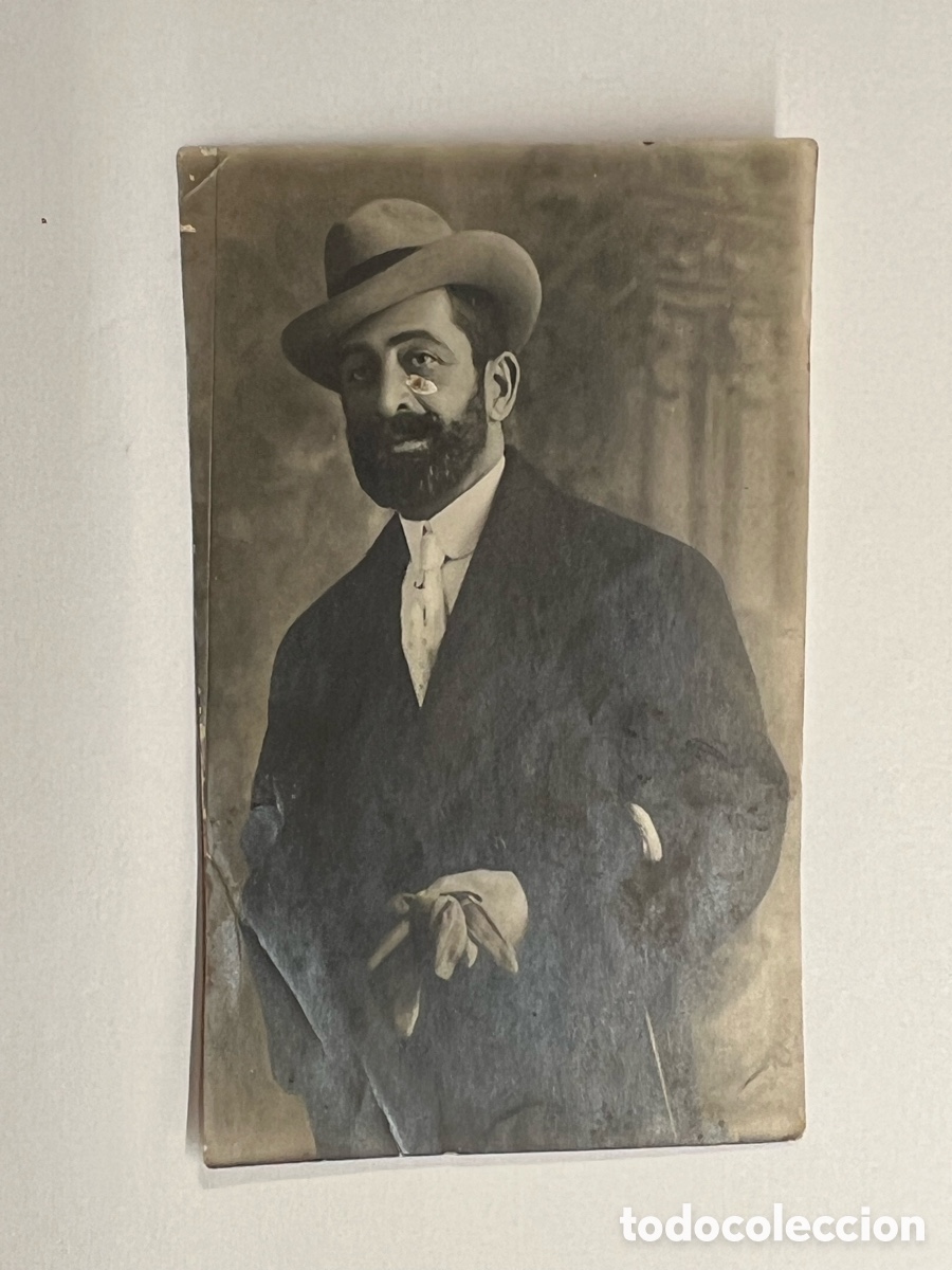 Antique Photography: FOTOGRAF&Iacute;A. Un Se&ntilde;or elegante con Sombrero, bast&oacute;n y guantes.. (h.1920?)
