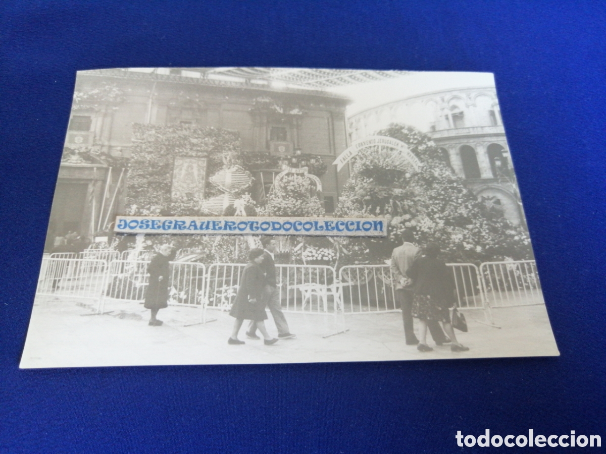 Fotografia antica: VALENCIA FALLAS OFRENDA A LA VIRGEN -A&Ntilde;O 1978 FALLA CONVENTO JERUSAL&Eacute;N MATEM&Aacute;TICO MARZAL CANASTILLO