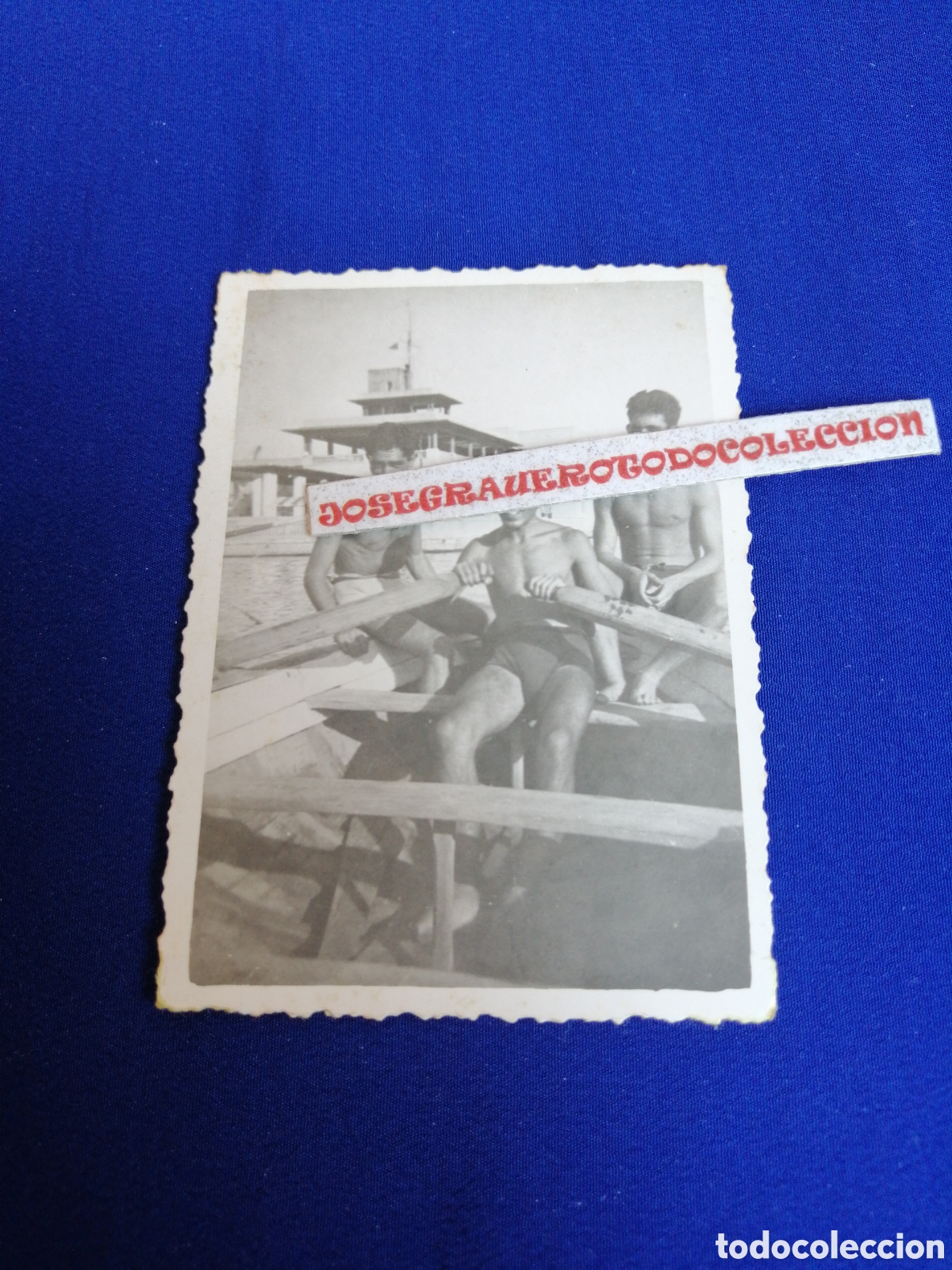 Fotograf&iacute;a antigua: PALMA DE MALLORCA PUERTO MODELOS EN BA&Ntilde;ADOR EN BARCA REMANDO A&Ntilde;O 1949 FOTOGRAF&Iacute;A ANTIGUA