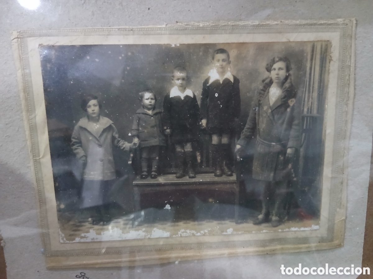 Antique Photography: Antigua fotograf&iacute;a de familia. (L126)