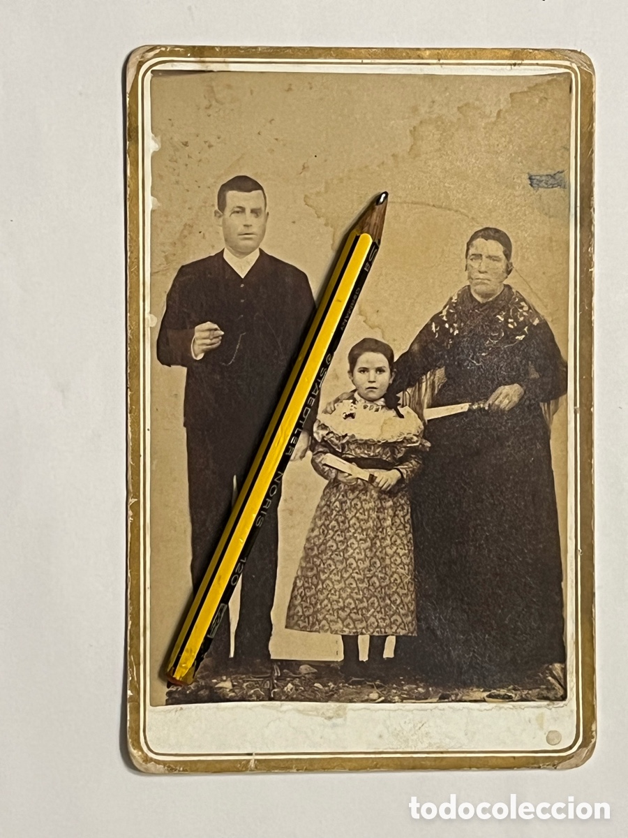 Antique Photography: FOTOGRAF&Iacute;A COSTUMBRISTA. LA SE&Ntilde;ORA CONCHA Y SUS HIJOS&hellip;. La Valencia Castellana de finales del XIX