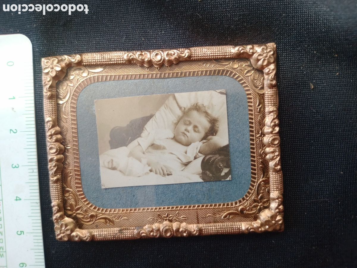 Antique Photography: Ni&ntilde;o, foto en caja siglo XIX