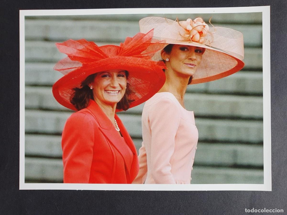 Fotografia antiga: N&ordm;3 Paloma y Thelma - Foto 16,5x12 Boda Real Felipe y Letizia PRONTO 2004