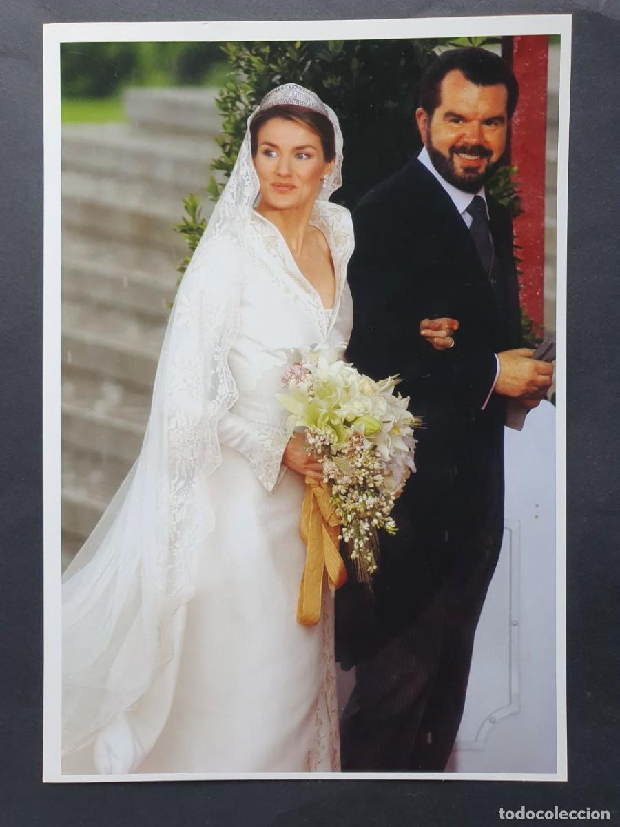 Fotografia antiga: N&ordm;4 LETZIA y su padre JES&Uacute;S ORTIZ - Foto 16,5x24 Boda Real Felipe y Letizia PRONTO 2004