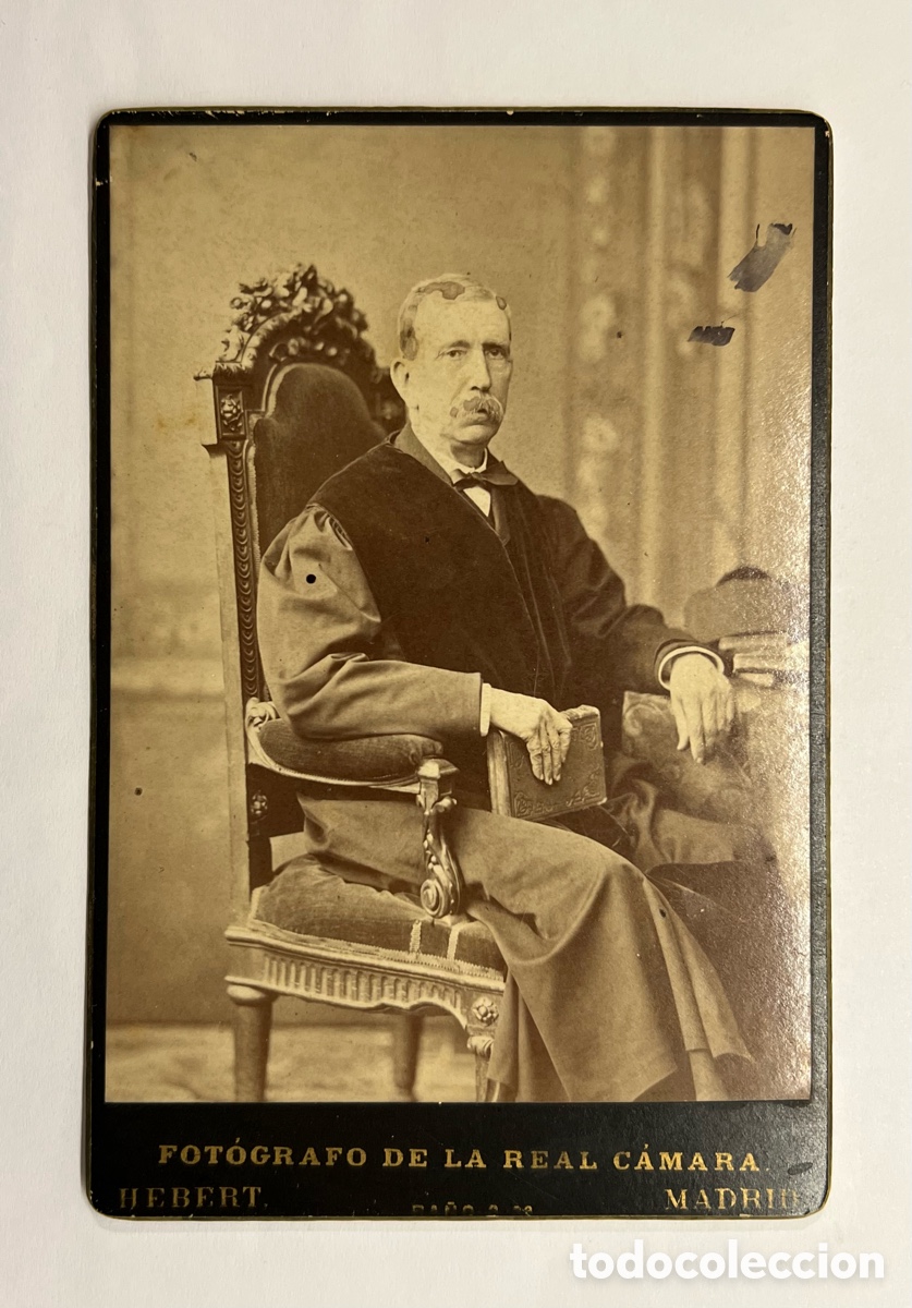Antique Photography: PEDRO MART&Iacute;NEZ DE HEBERT. Fot&oacute;grafo de la Real C&aacute;mara.. Letrado con Toga (h.1880?) Retrato Gabinete
