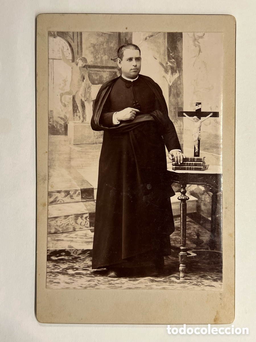 Antique Photography: SACERDOTE.. P&aacute;rroco espa&ntilde;ol.. en la Espa&ntilde;a de finales del siglo XIX, Retrato Gabinete an&oacute;nimo