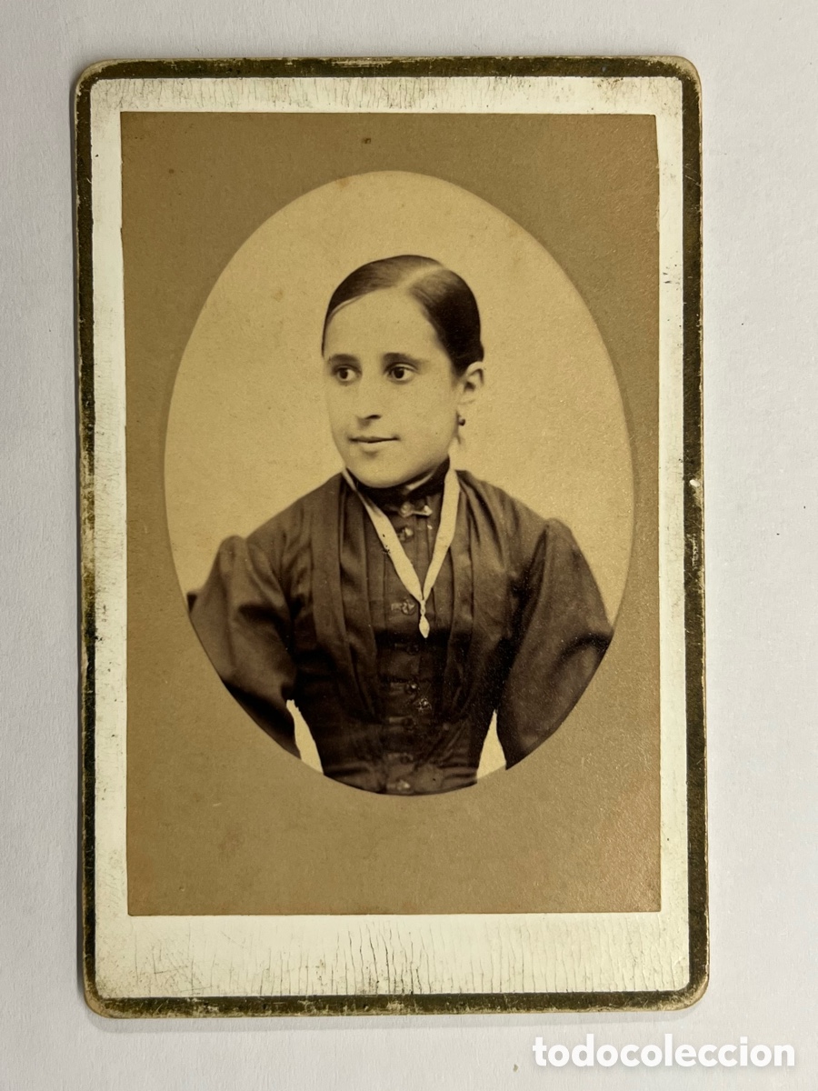 Antique Photography: BURGUES&Iacute;A ESPA&Ntilde;OLA.. Fotograf&iacute;a Se&ntilde;ora de la Espa&ntilde;a de finales del XIX.. fot&oacute;grafo an&oacute;nimo..