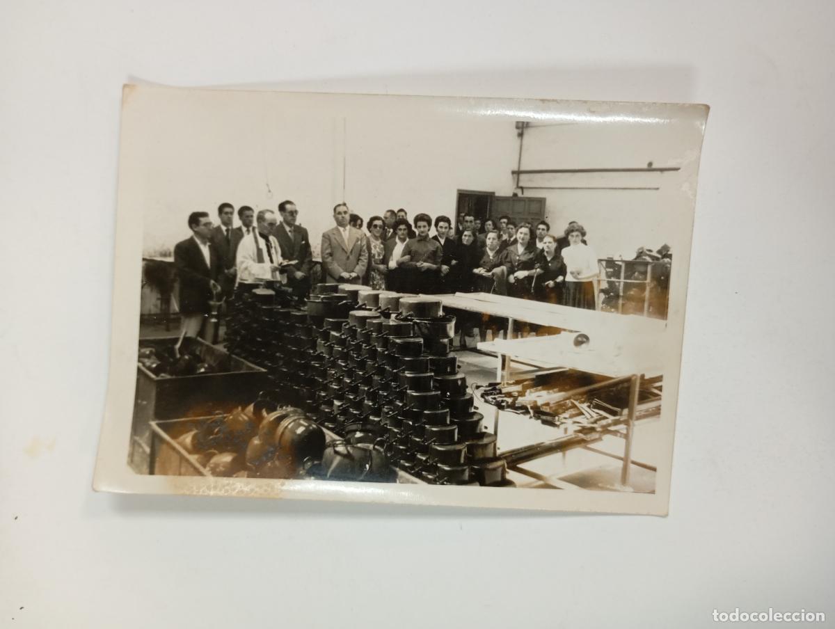 Antique Photography: ANTIGUA FOTOGRAF&Iacute;A GENTE EN UNA F&Aacute;BRICA. TDKP27D