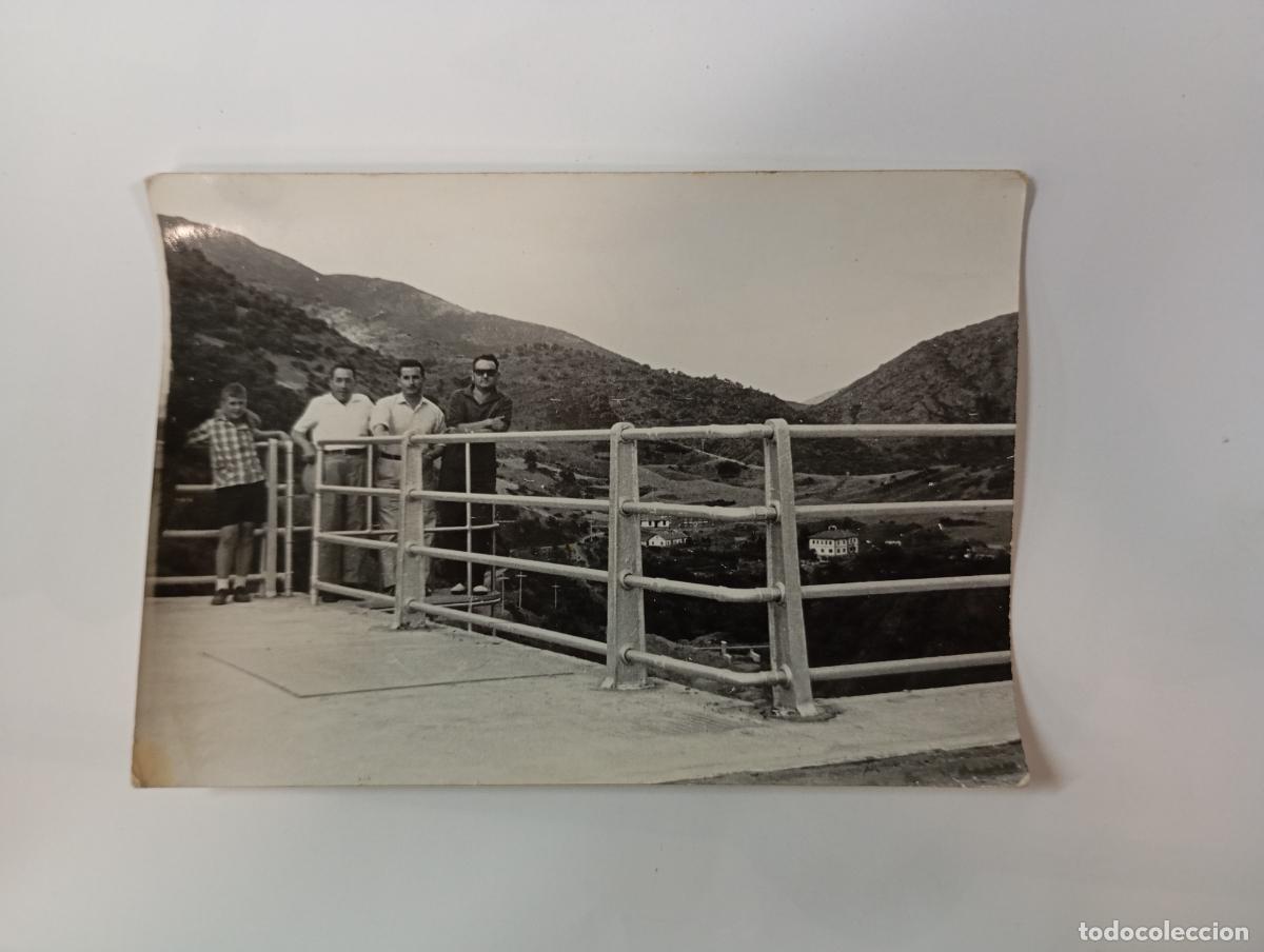 Antique Photography: ANTIGUA FOTOGRAF&Iacute;A HOMBRES MIRADOR PAISAJE. TDKP27F