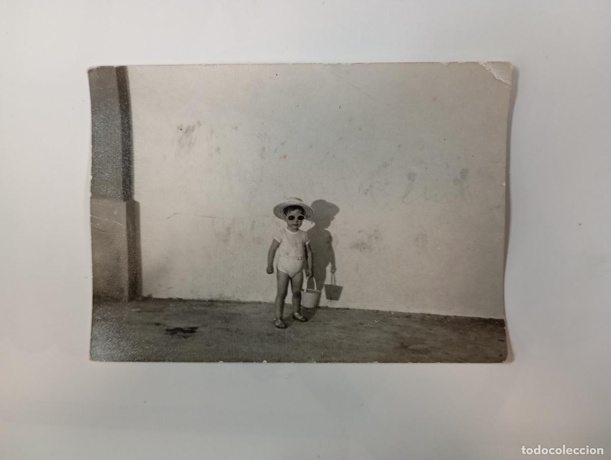 Antique Photography: ANTIGUA FOTOGRAF&Iacute;A NI&Ntilde;O CON CALDERO DE PLAYA. TDKP27F