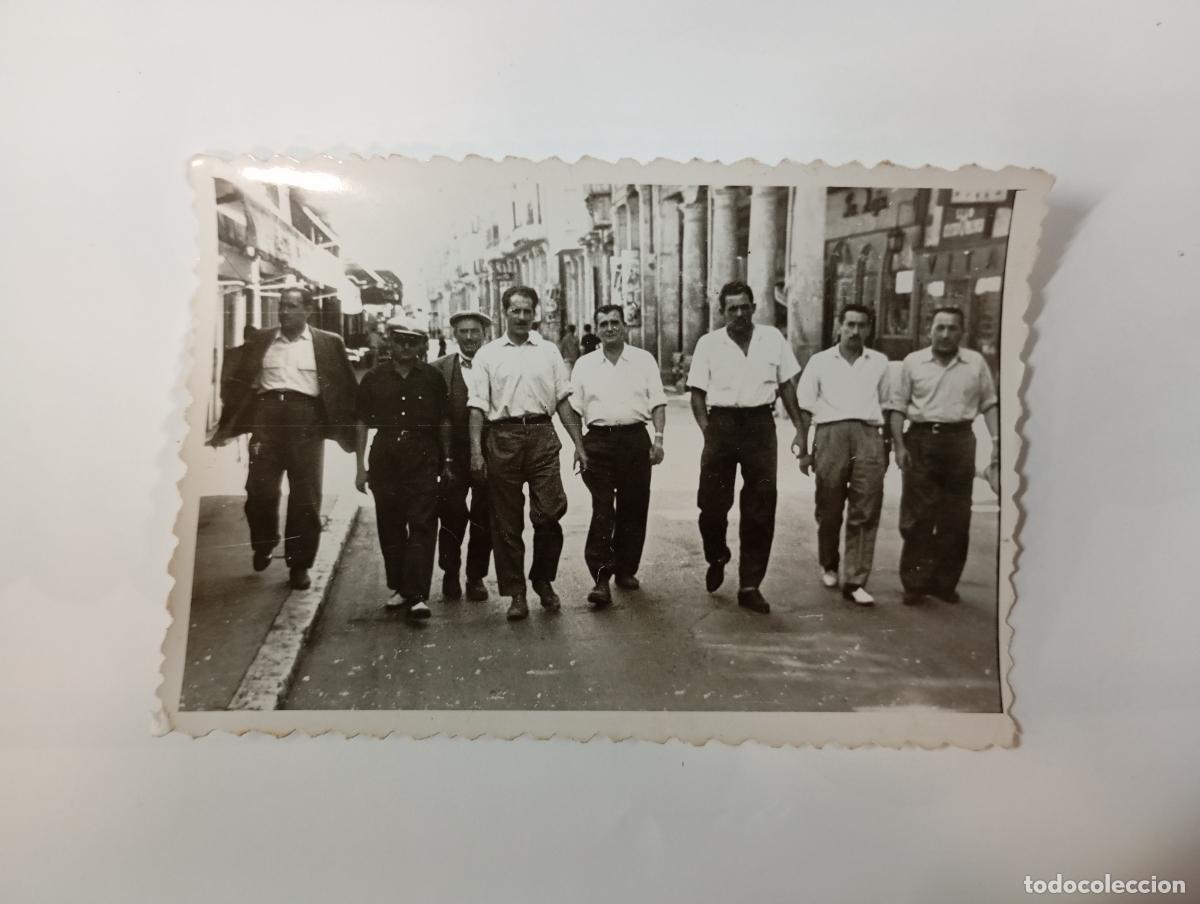 Antique Photography: ANTIGUA FOTOGRAF&Iacute;A HOMBRES POR LA CALLE. TDKP27F
