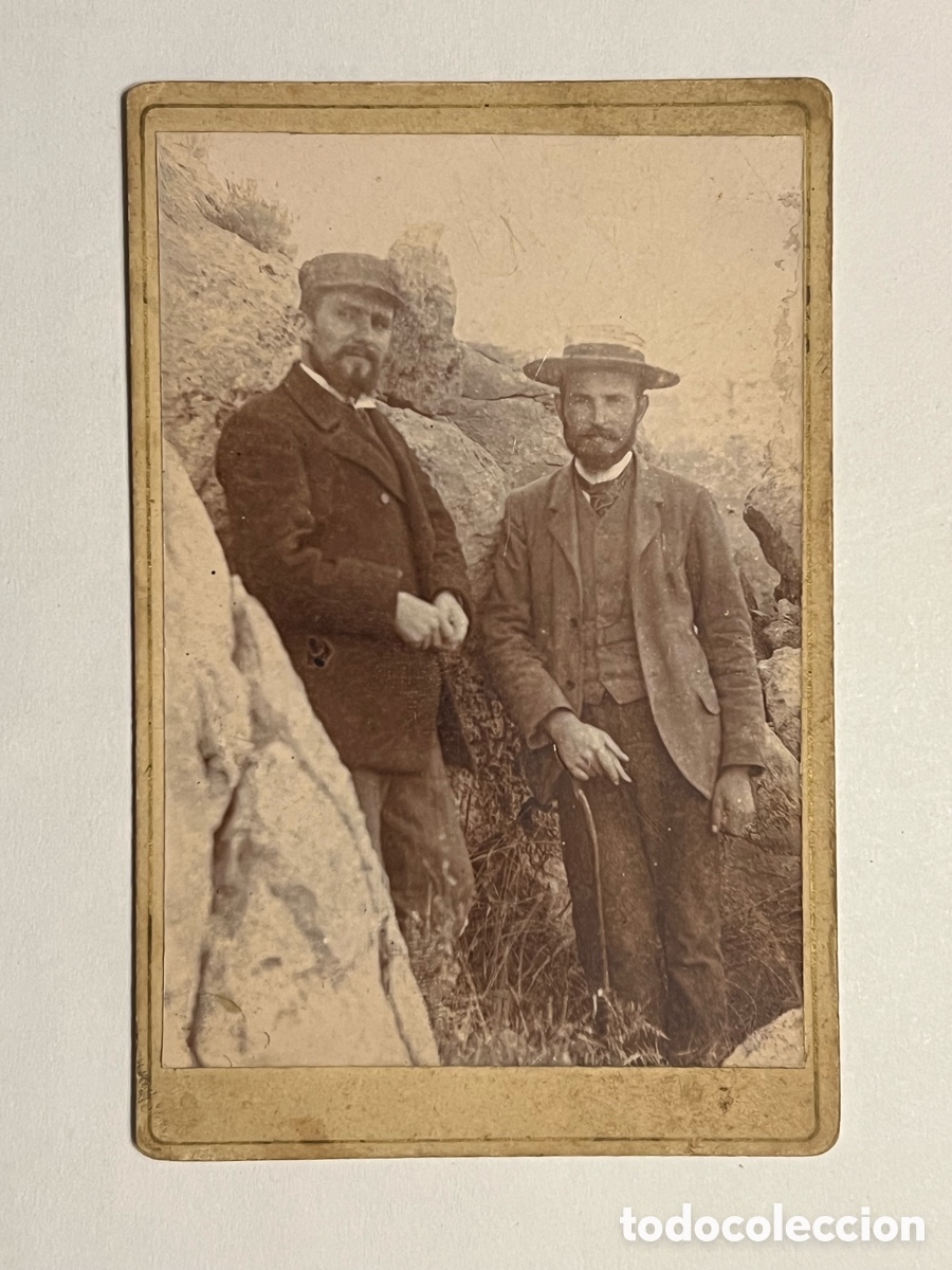 Antique Photography: MONTSERRAT.. y sus rincones de espiritualidad.. Don amigos amantes de la monta&ntilde;a (h.1890?)