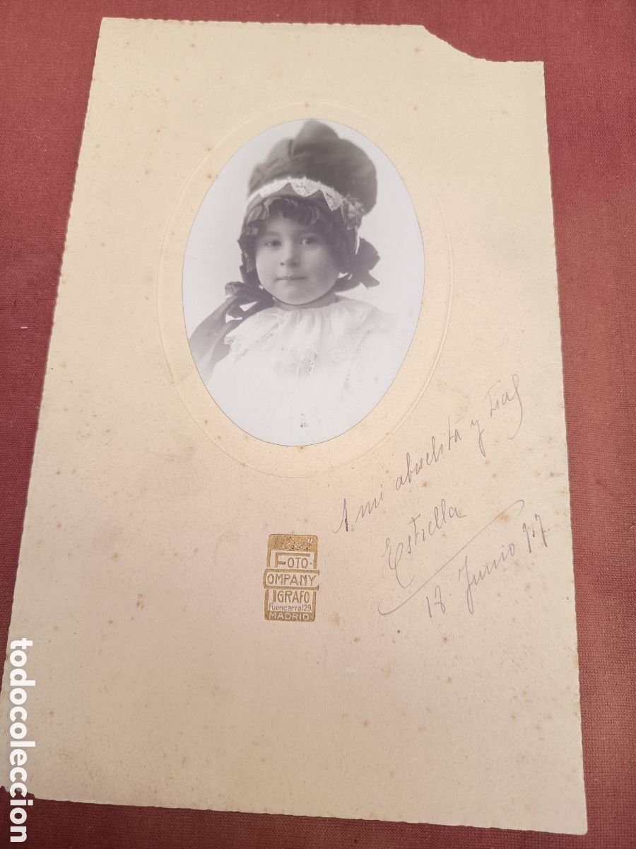 Fotografia antiga: Ni&ntilde;a con gorro fot&oacute;grafo Company Madrid 1919