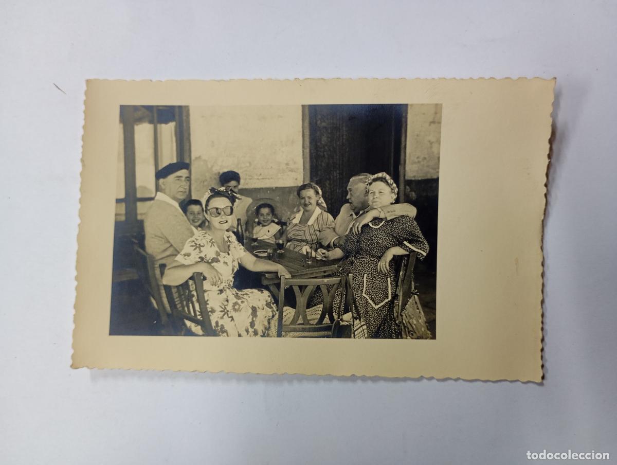 Fotografia antica: ANTIGUA FOTOGRAF&Iacute;A FAMILIA EN TORNO A UNA MESA. TDKP27L