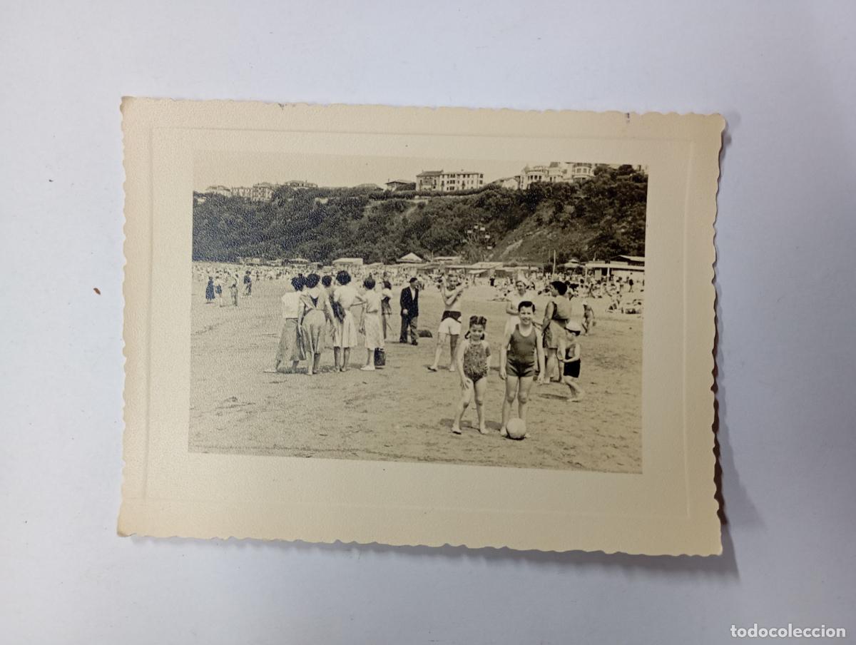 Fotografia antica: ANTIGUA FOTOGRAF&Iacute;A NI&Ntilde;OS EN LA PLAYA. FOTO SAEZ BILBAO. TDKP27L
