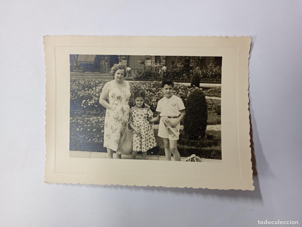 Fotografia antica: ANTIGUA FOTOGRAF&Iacute;A FAMILIA Y JARDINES. FOTO SAEZ BILBAO. TDKP27L